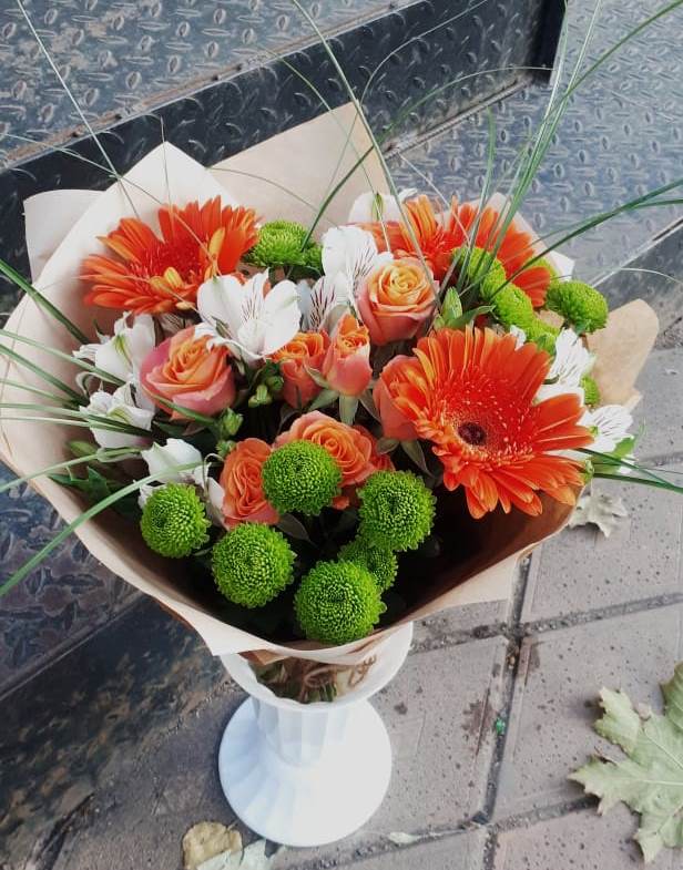 Букет цветов из: Герберы, Хризантемы, Альстромерии и Розы в Дровосеки