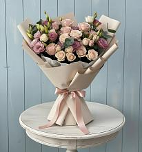 Букет цветов из:  Розы и Лизиантусы в Дровосеки