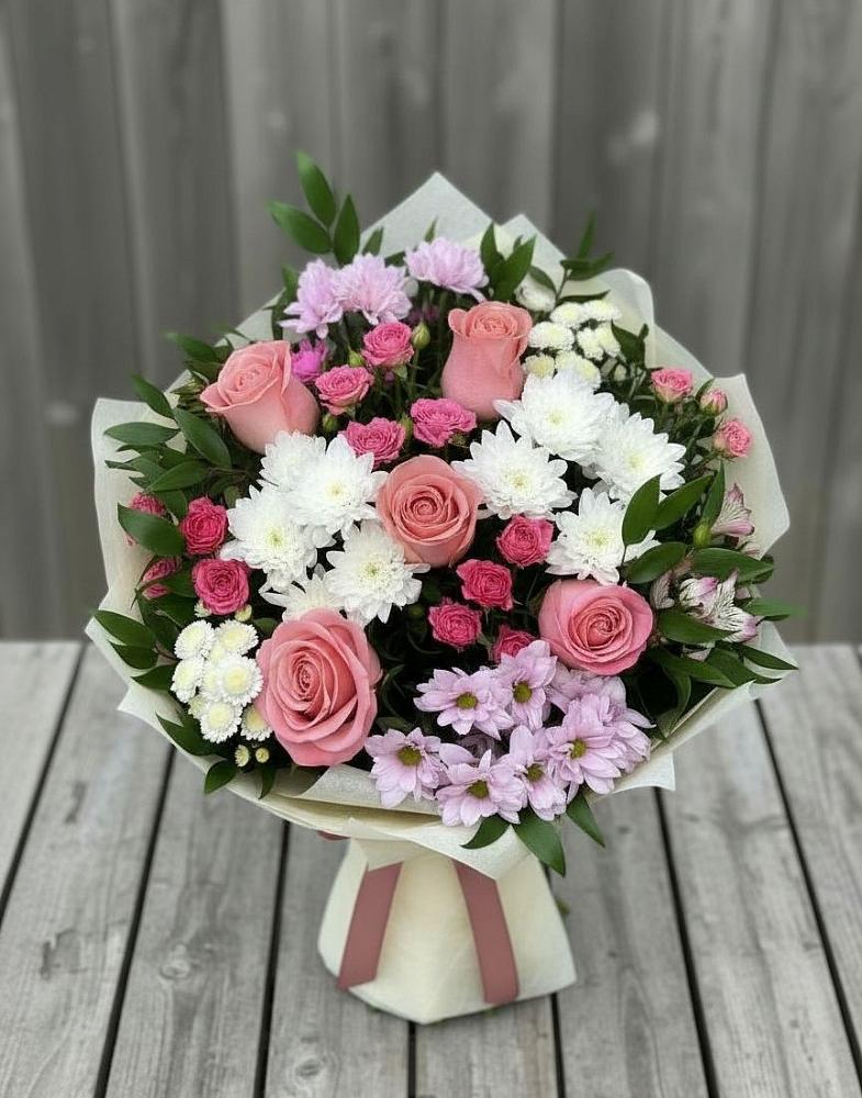 Букет цветов из: Альстромерии, Гвоздики, Розы и Хризантемы в Дровосеки
