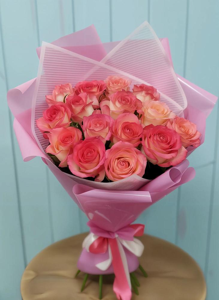 Букет 15 Розовых роз Равель в Дровосеки