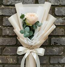 Букет цветов из:  Розы #REPLACE_PRED# Дровосеки
