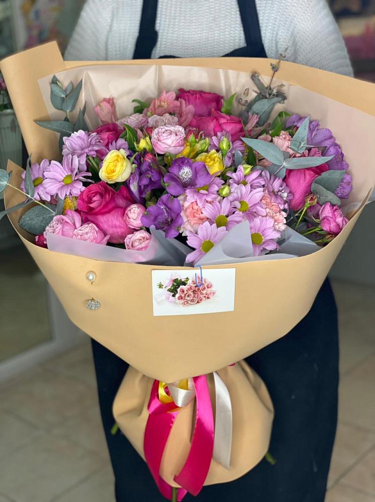 Букет цветов из: Хризантемы, Гвоздики и Альстромерии в Дровосеки