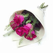 Букет цветов из:  Розы в Дровосеки