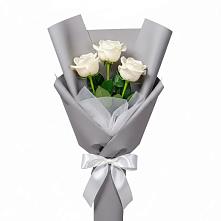 Букет 3 белые розы в Дровосеки