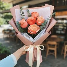 Букет цветов из:  Розы в Дровосеки