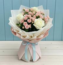 Букет цветов из:  Розы в Дровосеки
