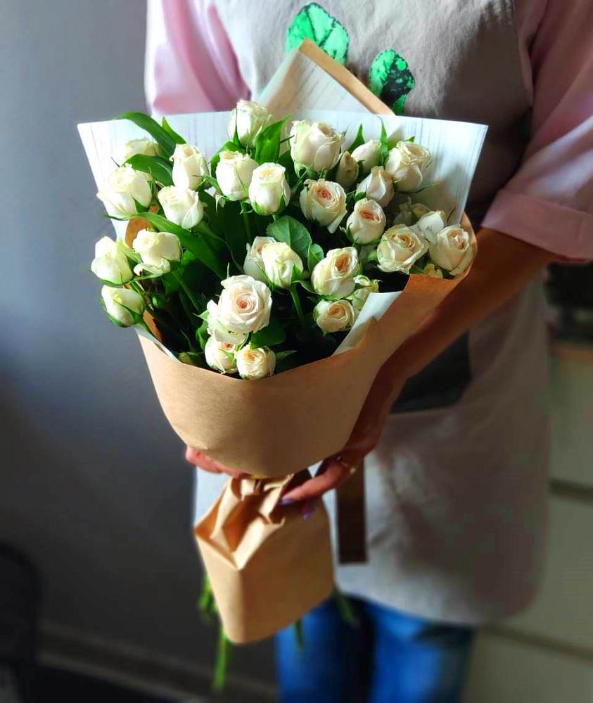 Букет цветов из: Розы в Дровосеки