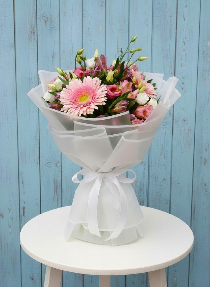 Букет цветов из: Герберы, Альстромерии и Лизиантусы в Дровосеки