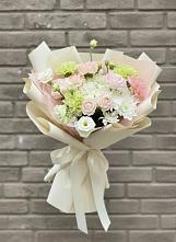 Букет цветов из:  Гвоздики, Розы, Лизиантусы и Хризантемы в Дровосеки