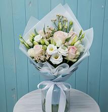 Букет цветов из:  Розы и Лизиантусы в Дровосеки
