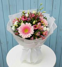 Букет цветов из:  Герберы, Альстромерии и Лизиантусы в Дровосеки