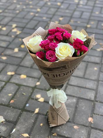 Букет цветов из: Розы в Дровосеки