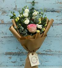 Букет цветов из:  Розы и Лизиантусы в Дровосеки