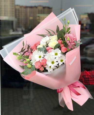 Букет цветов из: Розы, Лизиантусы и Хризантемы в Дровосеки