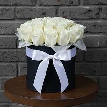 Цветочная композиция из Розы в шляпной коробке в Дровосеки